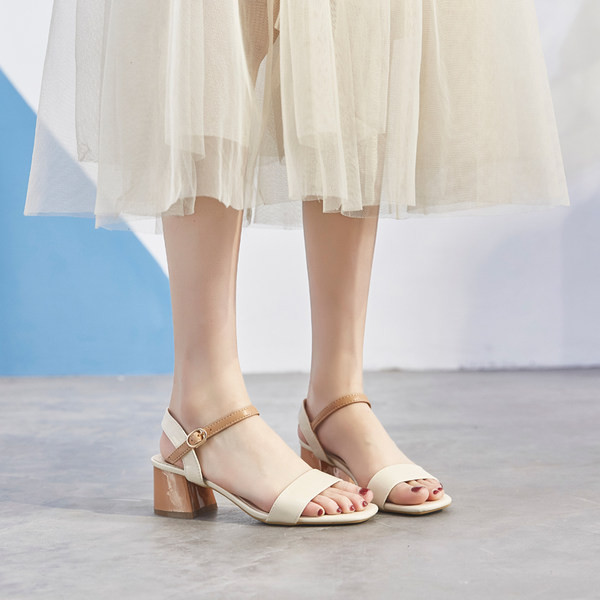 Γυναικεία πέδιλα casual από έκο δέρμα με τετράγωνο τακούνι 5 cm