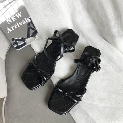 Moodsad naiste paeltega sandaalid