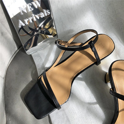 Nahast rihma ja 5 cm kontsaga naiste sandaalide uus mudel