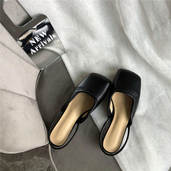 Női műbőr szandál