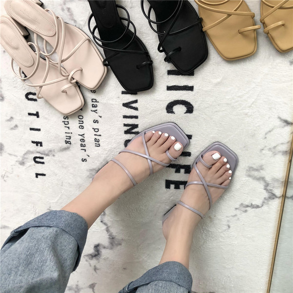 Naiste nahast sandaalid igapäevaseks kasutamiseks