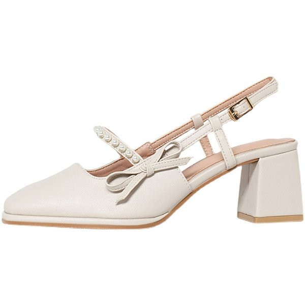 Naiste nahast sandaalid paela ja pärlitega