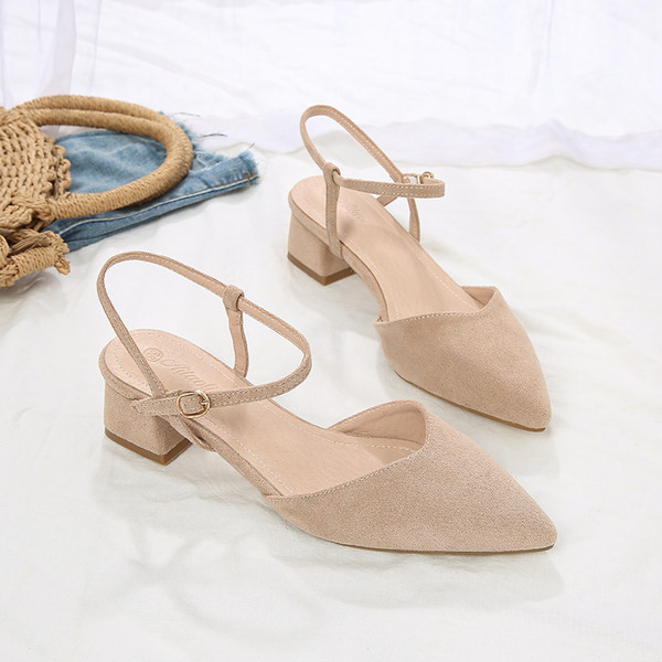 Teritatud mudel naiste sandaalid ökoseemisnahast