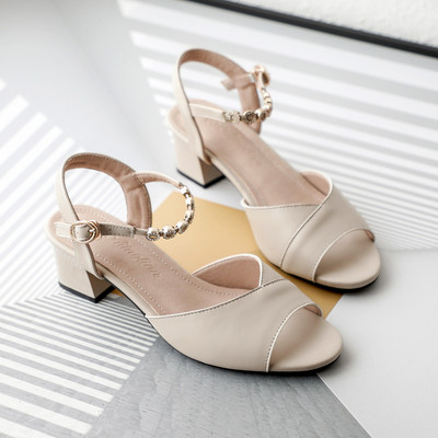 Moodsad kividega ökonahast sandaalid