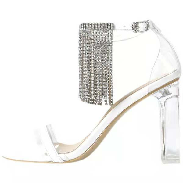 Moodsad narmaste ja läbipaistva kontsaga naiste sandaalid