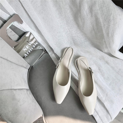 Naiste vabaaja sandaalid suletud varvaste ja lameda tallaga