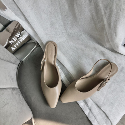 Naiste vabaaja sandaalid suletud varvaste ja lameda tallaga