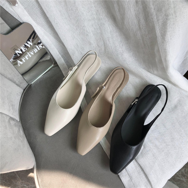 Naiste vabaaja sandaalid suletud varvaste ja lameda tallaga