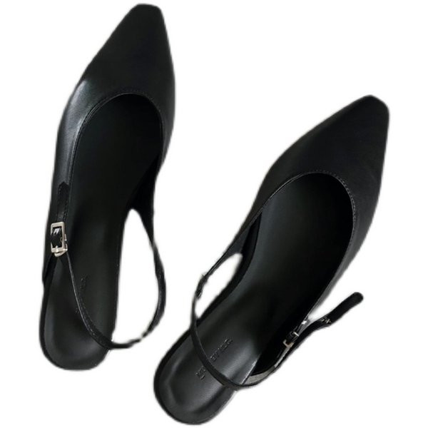 Naiste vabaaja sandaalid suletud varvaste ja lameda tallaga