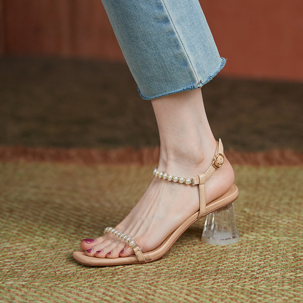 Suvised naiste sandaalid pärlite ja läbipaistva kontsaga