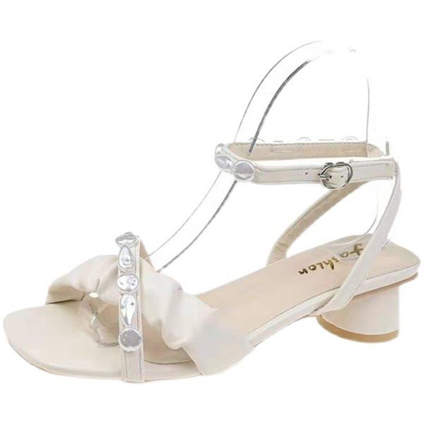 Ristirihmade ja kivikestega vabaaja naiste sandaalid