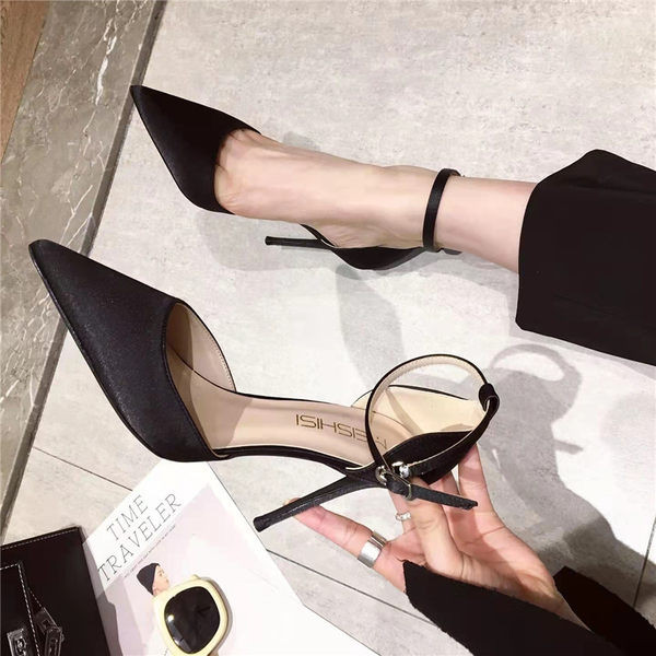 Naiste sandaalid terava otsaga kontsaga 8 cm