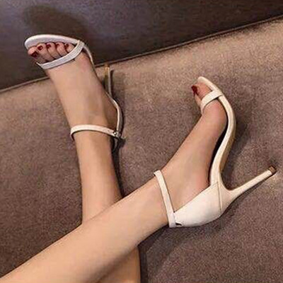 Moodsad naiste sandaalid 5 cm kontsaga