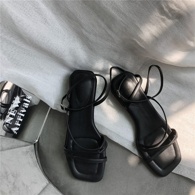 Alkalmi szandál vékony pánttal - eko bőrből