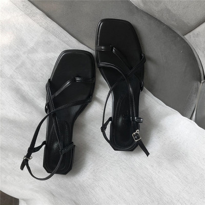 Naiste nahast vabaaja sandaalid