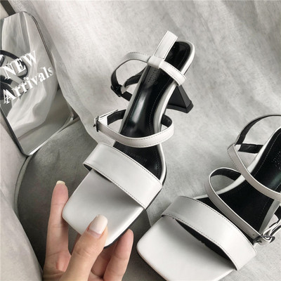 Uus mudel rihmadega ja kontsaga sandaalid 5 cm