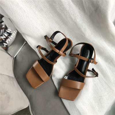 Uus mudel rihmadega ja kontsaga sandaalid 5 cm