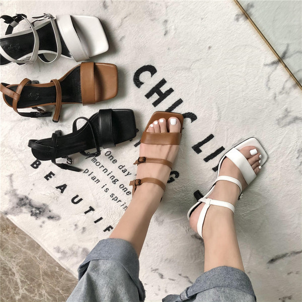 Uus mudel rihmadega ja kontsaga sandaalid 5 cm