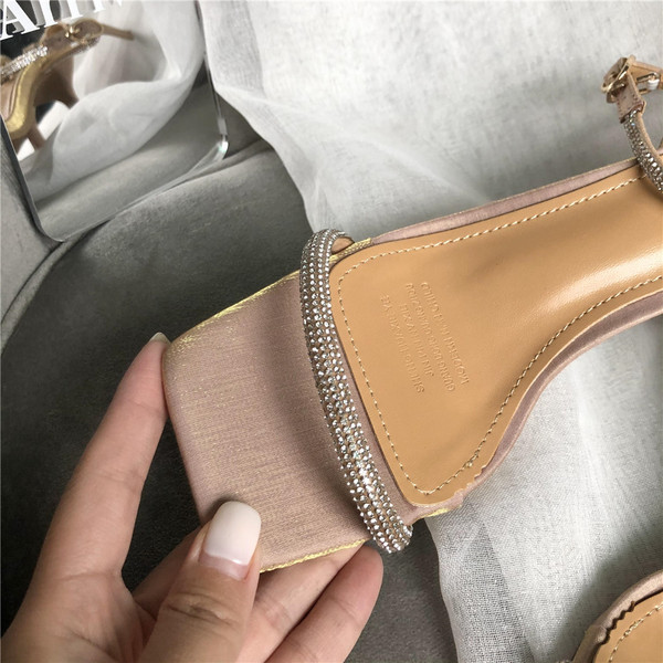 Moodsad naiste sandaalid kividega ja 5 cm kontsaga