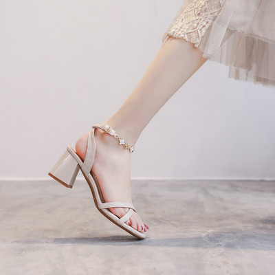 Naiste madala 6 cm kontsaga sandaalid