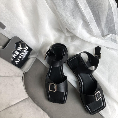 Naiste vabaaja sandaalid ökonahast rihmade ja pandlaga