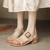 Női szandál eko bőrből, csattal