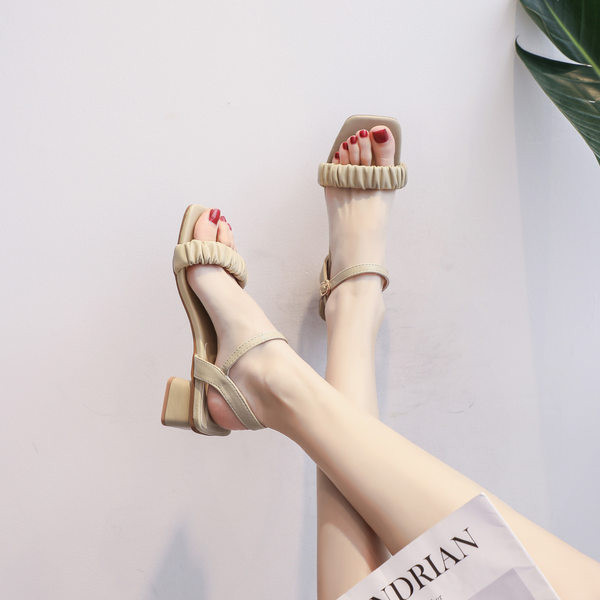 Uus mudel kandilise kontsaga nahast sandaalid