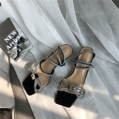 Moodsad naiste sandaalid paela ja kontsaga 5,5 cm