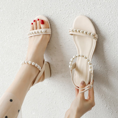 Uus pärlitega sandaalide mudel