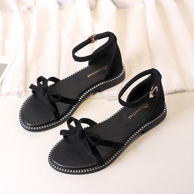 Praegused naiste paelaga sandaalid