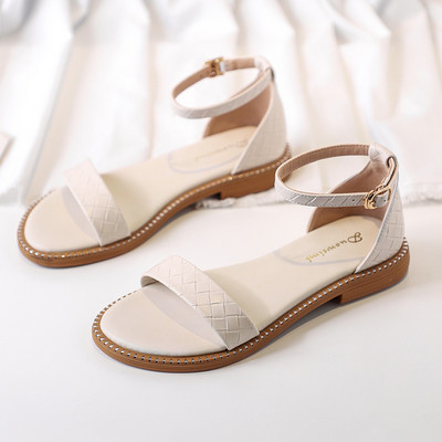 Naiste vabaaja sandaalid nahast rihmadega