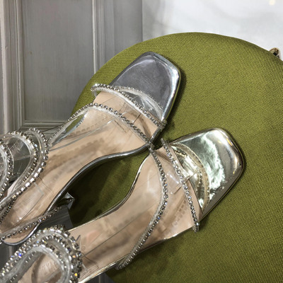 Elegantsed kividega kaunistatud naiste sandaalid