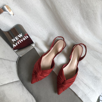 Naiste sandaalide terava otsaga mudel