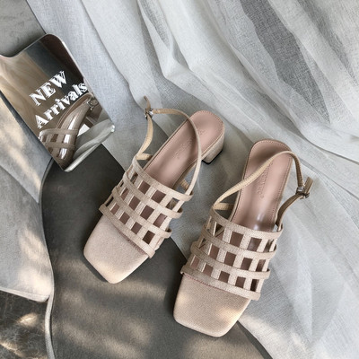 Pandlaga naiste sandaalid