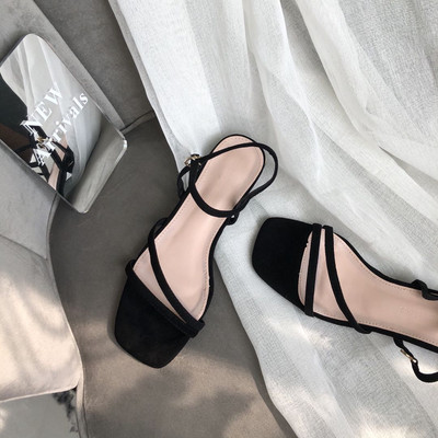 Moodsad naiste sandaalid kahes värvitoonis