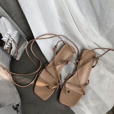 Igapäevased rihmadega kunstnahast sandaalid naistele