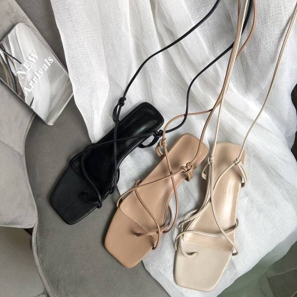 Igapäevased rihmadega kunstnahast sandaalid naistele