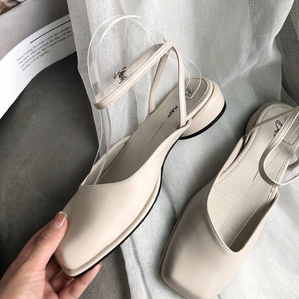 Naiste vabaaja sandaalid suletud varvastega ökonahast