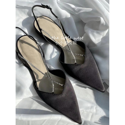 Naiste sandaalid kividega rihmaga