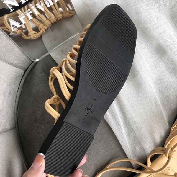 Alkalmi női szandál lapos talppal - többféle színben