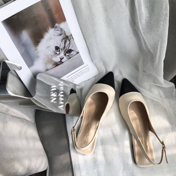 Terava mudeliga naiste nahast sandaalid rihmaga