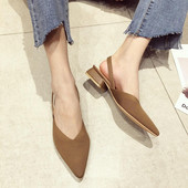 Lihtne terava mustriga sandaalid