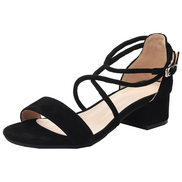 Ristirihmadega vabaaja sandaalid