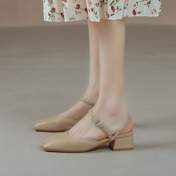 Naiste vabaaja sandaalid ökonahast madala paksu kontsaga