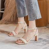 Moodsad pandlaga naiste kunstnahast sandaalid