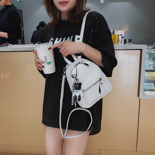 Naiste igapäevane kunstnahast seljakott võtmehoidjaga