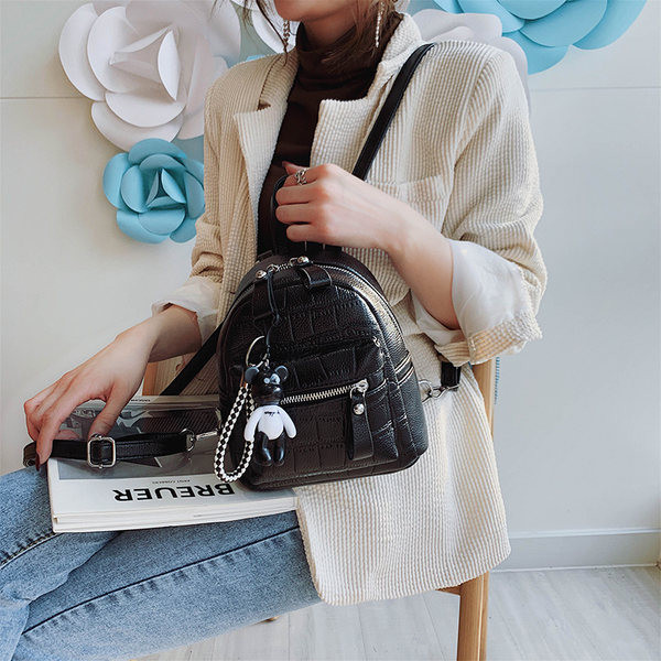 Naiste igapäevane kunstnahast seljakott võtmehoidjaga