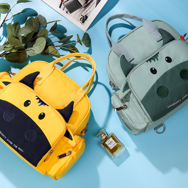 Új modell női hátizsák 3D elemmel, három színben