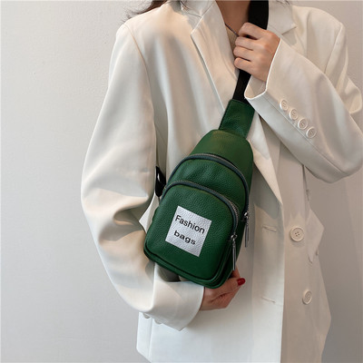 Väike naiste seljakott ühe rihmaga