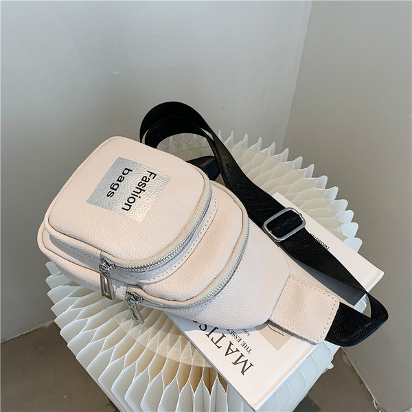 Väike naiste seljakott ühe rihmaga